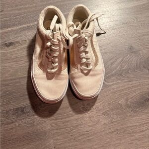 Beige vans in 3.5 worn only once like new